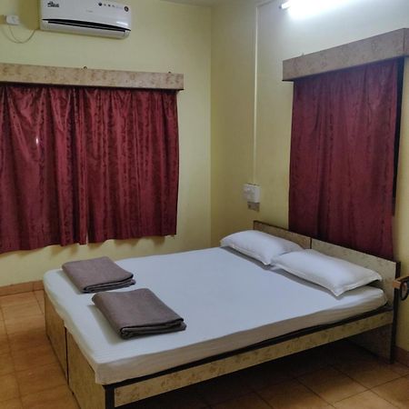 Shraddha Lodge Ratnagiri Exterior photo